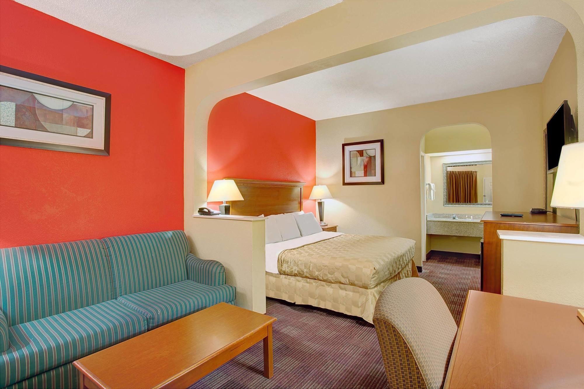 Americas Best Value Inn I-240 Memphis Extérieur photo