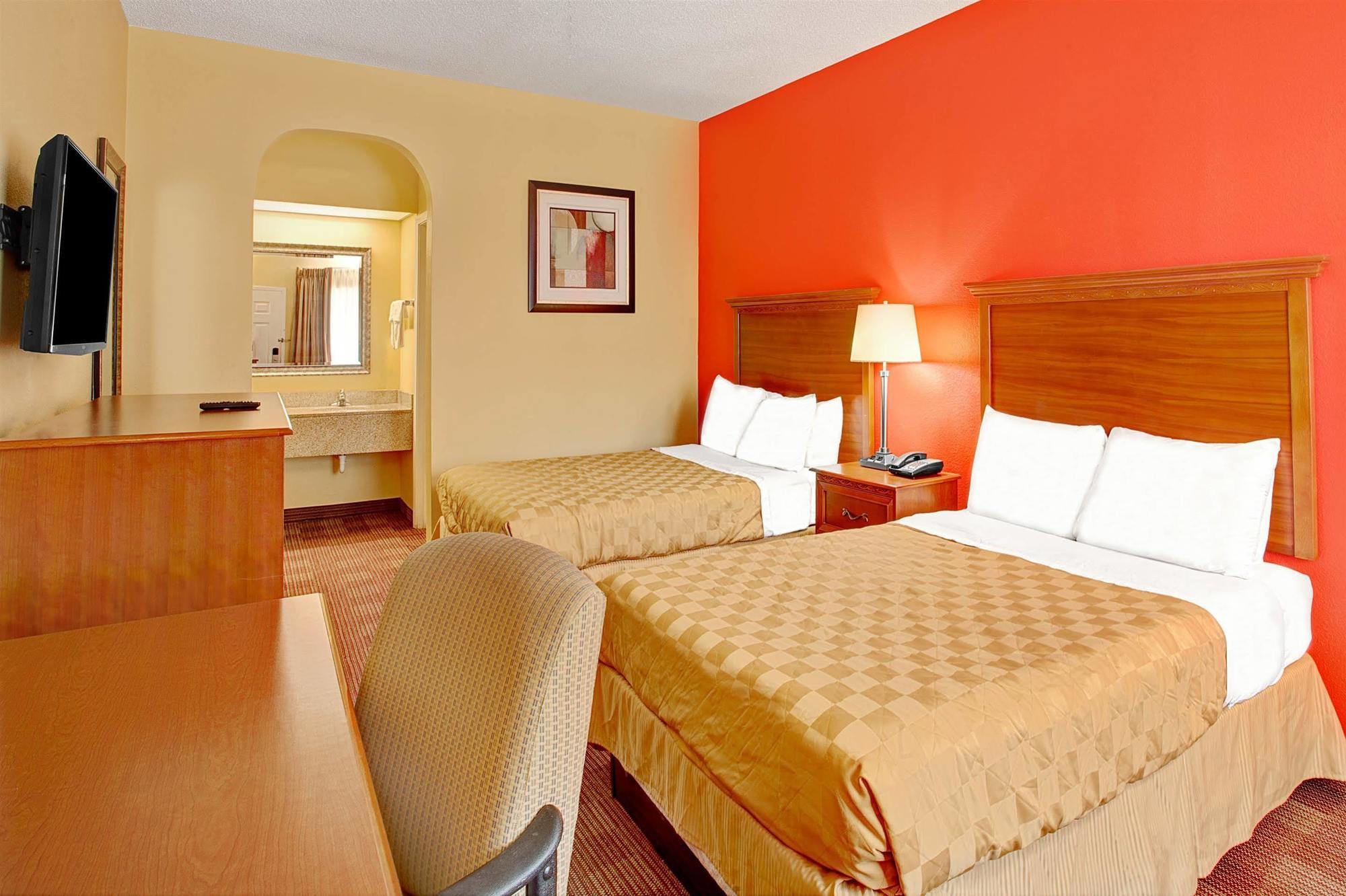 Americas Best Value Inn I-240 Memphis Extérieur photo